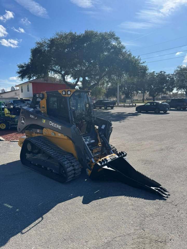 2025 John Deere 335 P Image 2