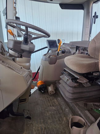 Photo of 2023 John Deere 6R 145