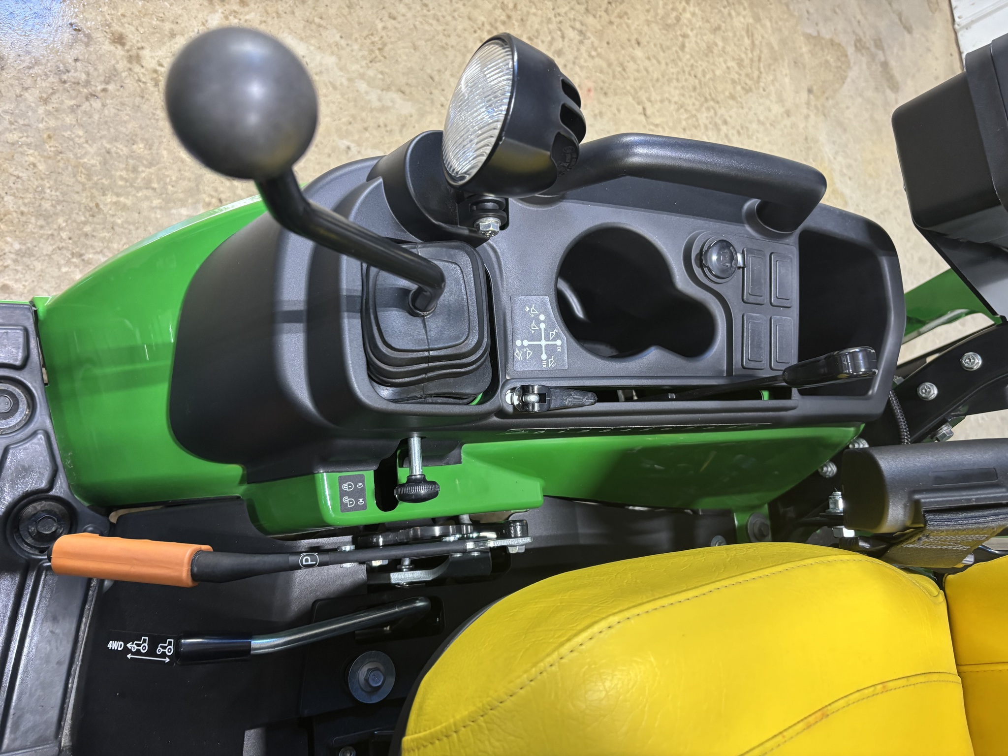 New In-Stock 2024 John Deere 1025R Compact Utility Tractors at Koenig Equipment in Botkins, OH - PhotoXL15