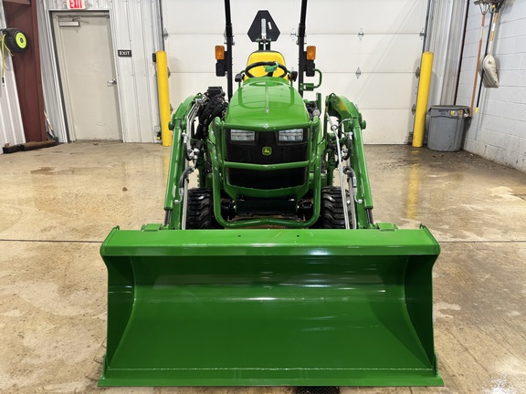New In-Stock 2024 John Deere 1025R Compact Utility Tractors at Koenig Equipment in Botkins, OH - Photo5