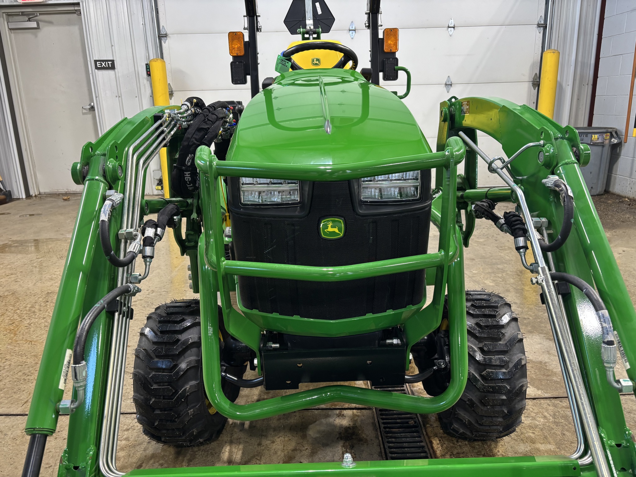 New In-Stock 2024 John Deere 1025R Compact Utility Tractors at Koenig Equipment in Botkins, OH - PhotoXL8