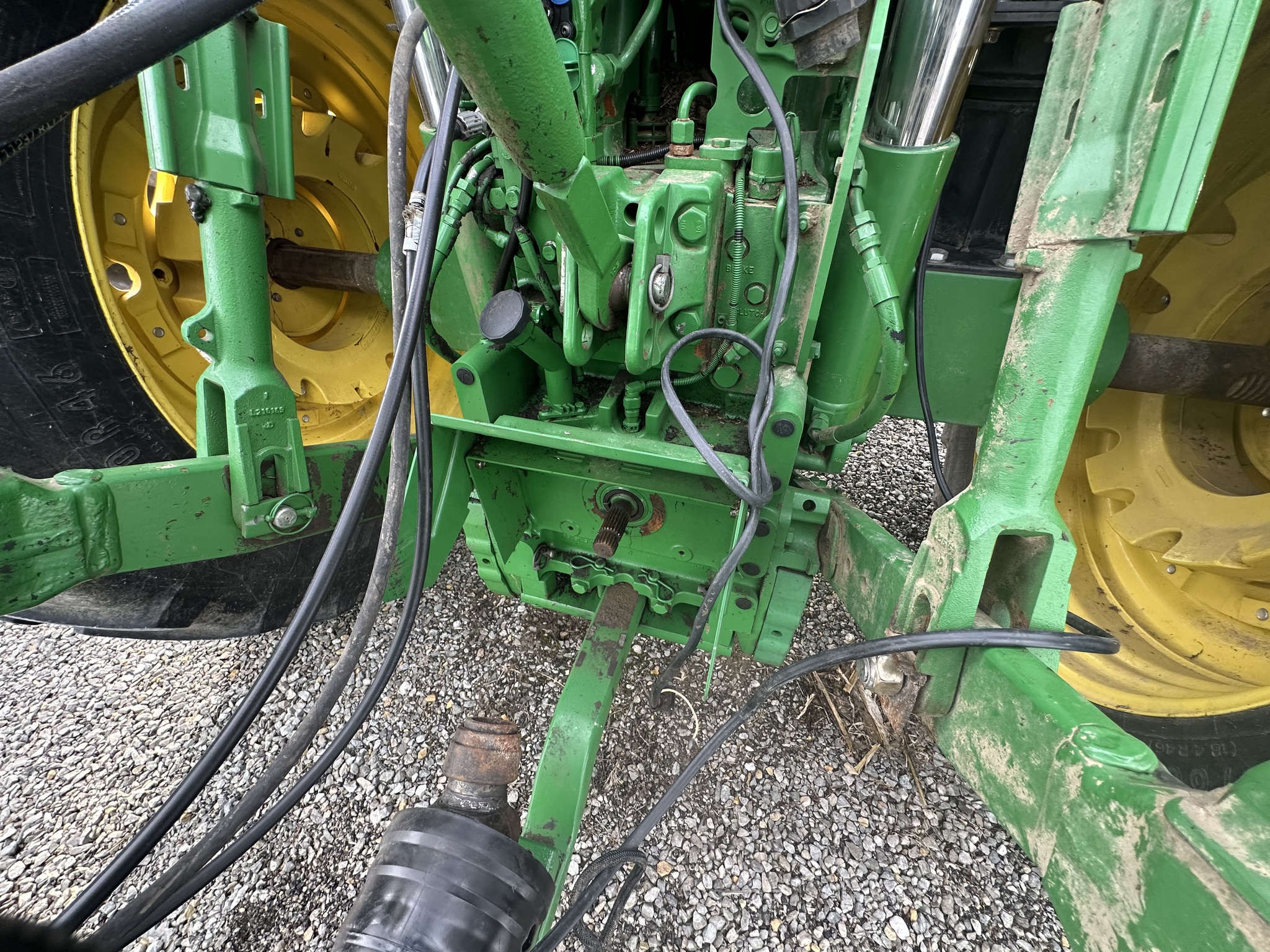 2016 John Deere 6175R Image 11