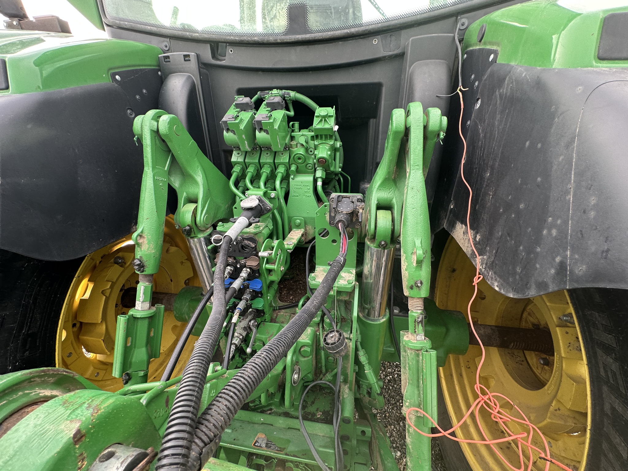 2016 John Deere 6175R Image 13