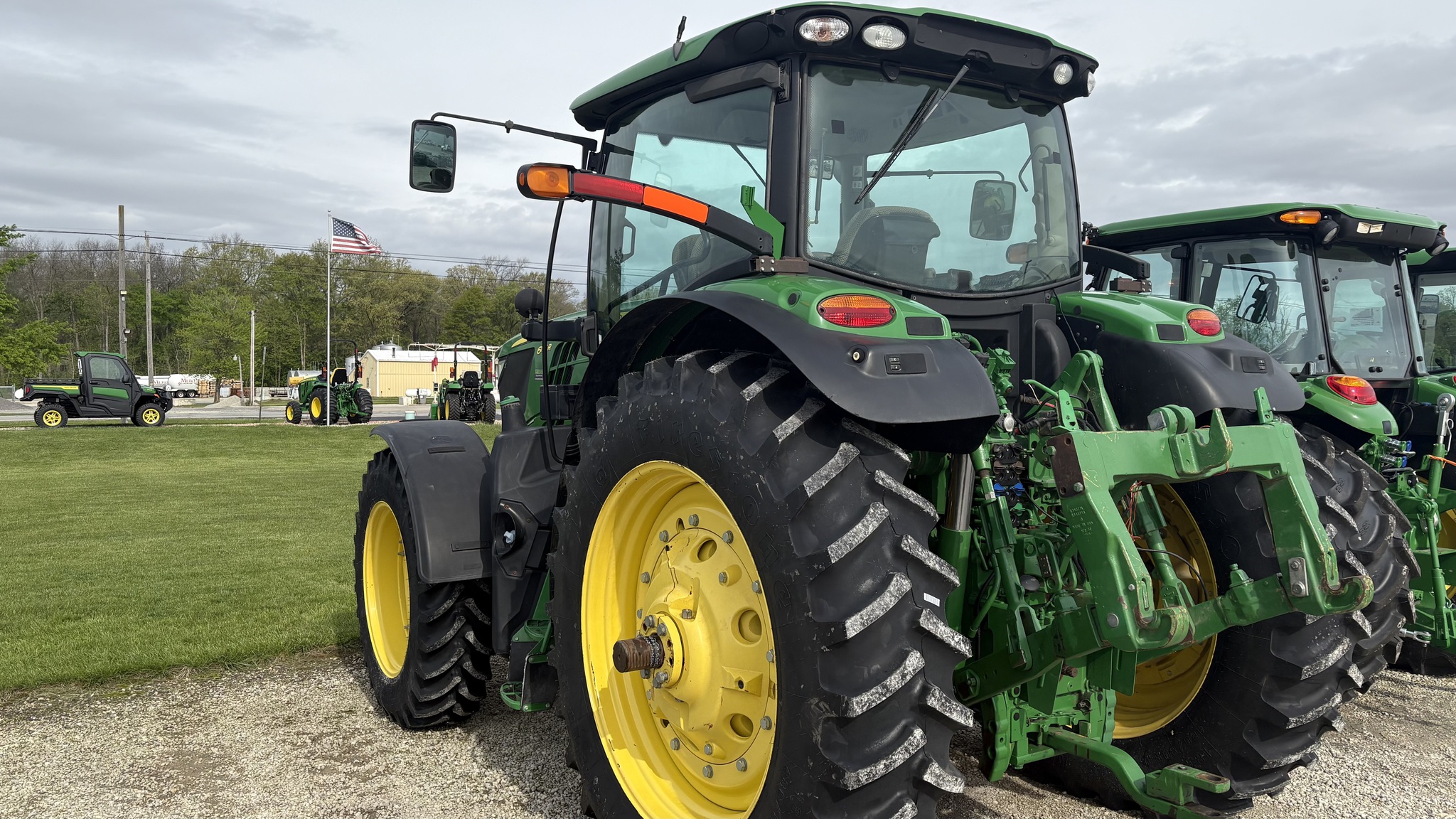 2016 John Deere 6175R Image 15