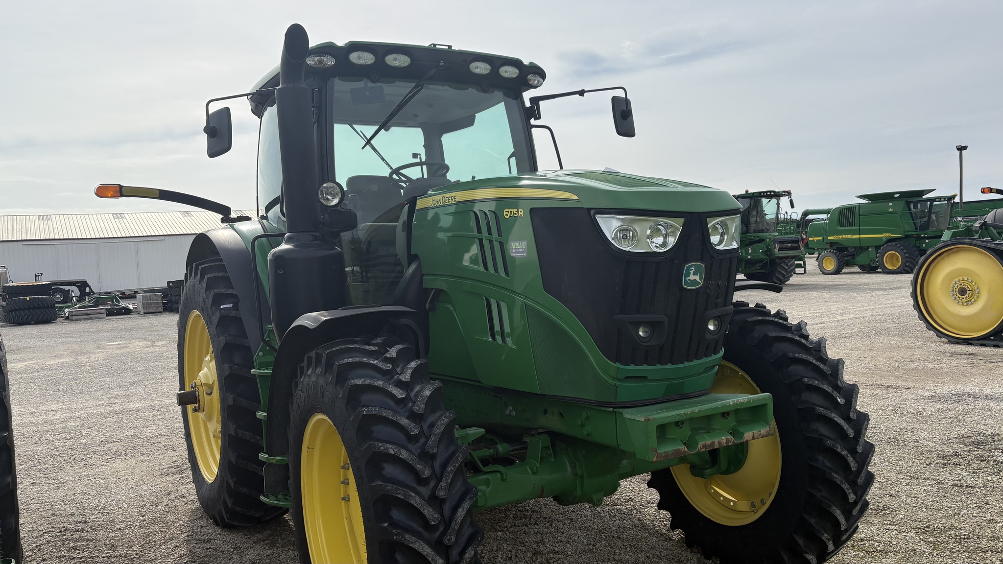 2016 John Deere 6175R Image 12