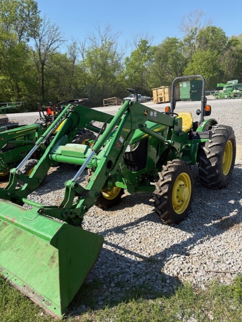 2016 John Deere 5055E