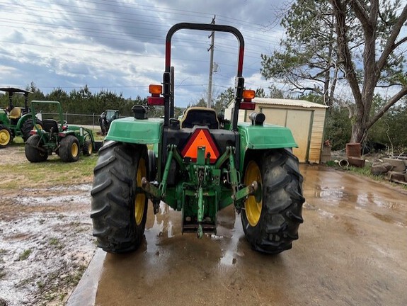 2011 John Deere 5055D Photo 3