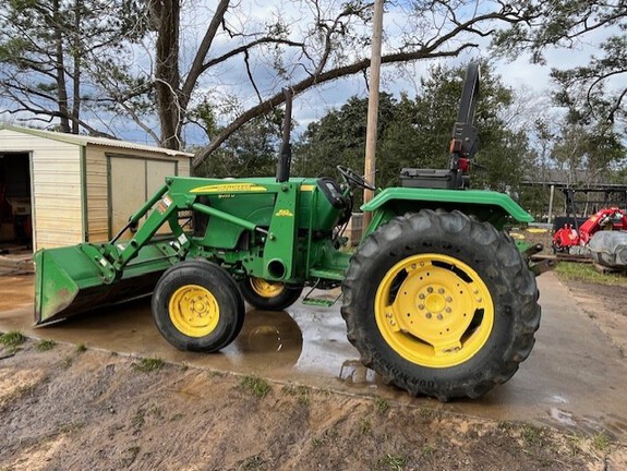 2011 John Deere 5055D Photo 5