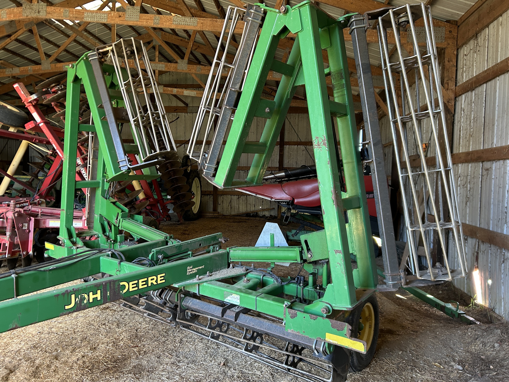 2010 John Deere 200 Image 2