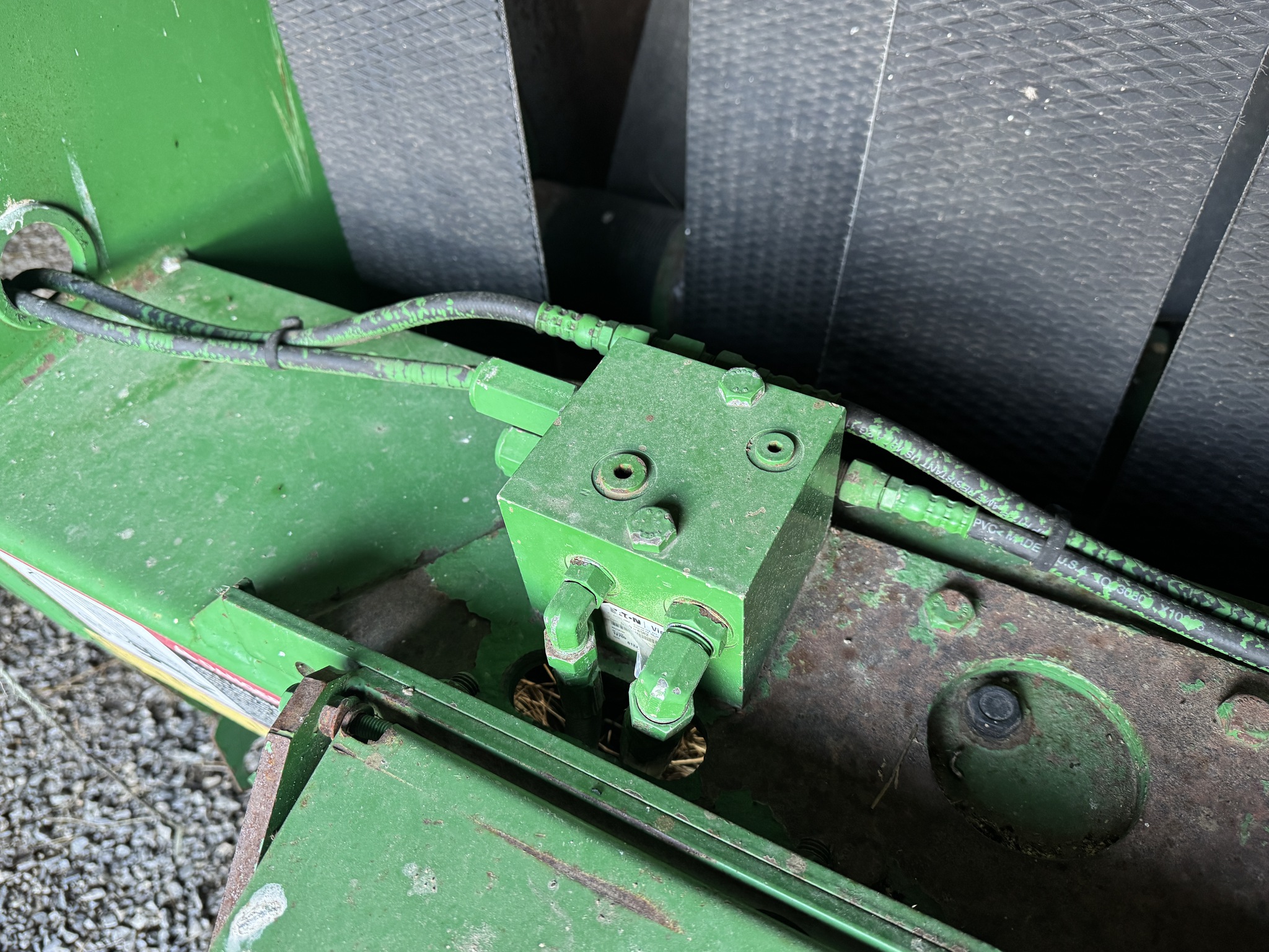 2006 John Deere 457 Image 16