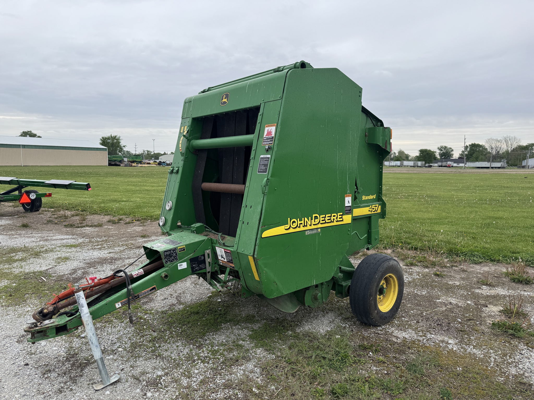 2006 John Deere 457 Image 1