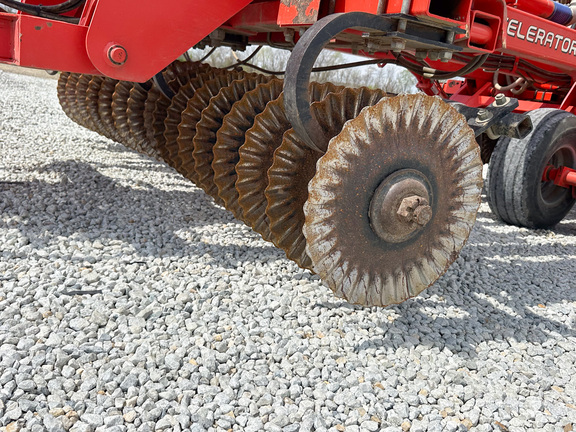 2012 Kuhn-Krause 8000