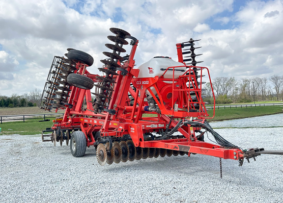 2012 Kuhn-Krause 8000