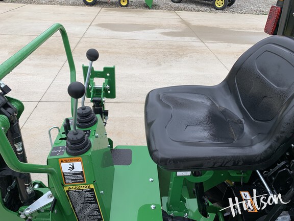 Photo of 2022 John Deere 3032E