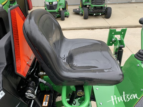 Photo of 2022 John Deere 3032E