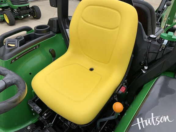 Photo of 2022 John Deere 3032E