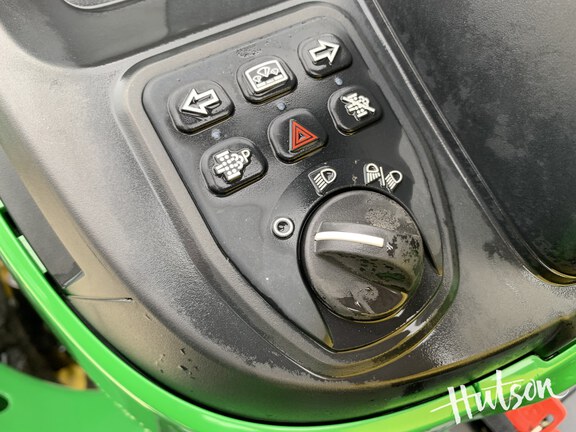 Photo of 2022 John Deere 3032E