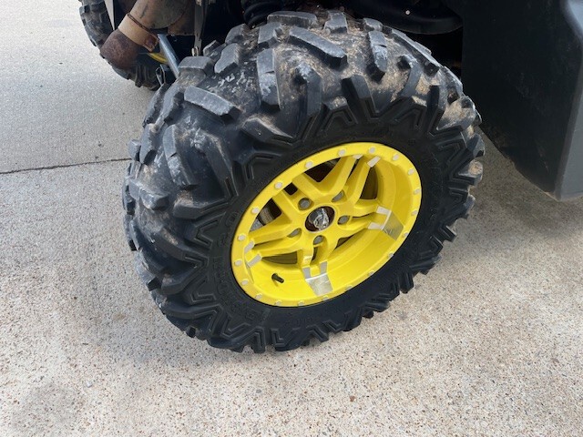  2023 John Deere XUV 835M at Heritage Tractor in West Plains, MO