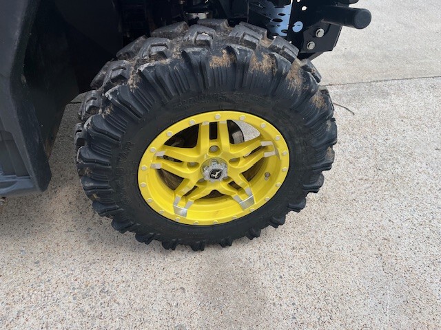  2023 John Deere XUV 835M at Heritage Tractor in West Plains, MO
