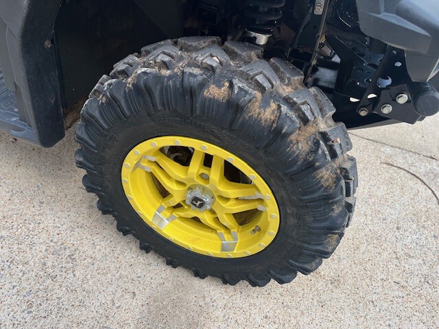 2023 John Deere XUV 835M at Heritage Tractor in West Plains, MO