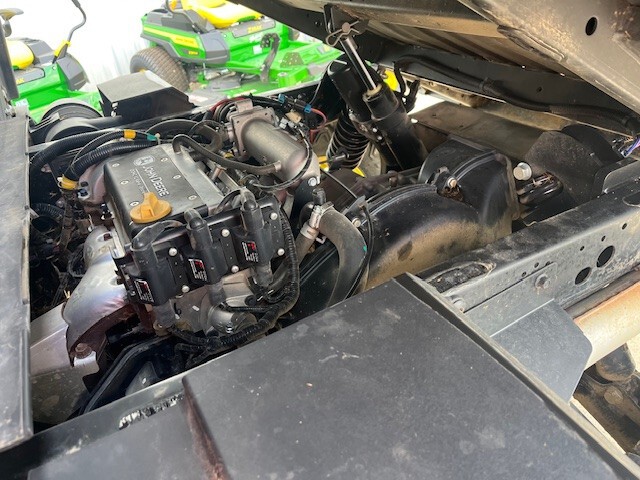  2023 John Deere XUV 835M at Heritage Tractor in West Plains, MO