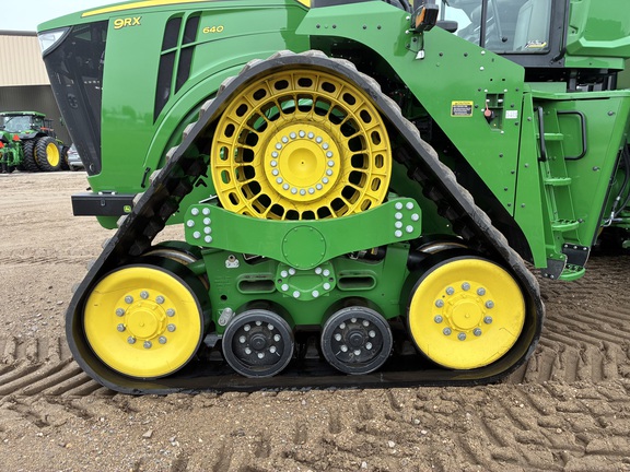 2025 John Deere 9RX 640 - Photo9