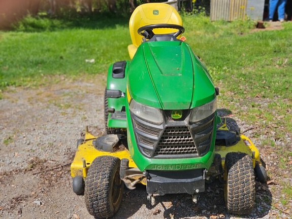 Photo of 2022 John Deere X380