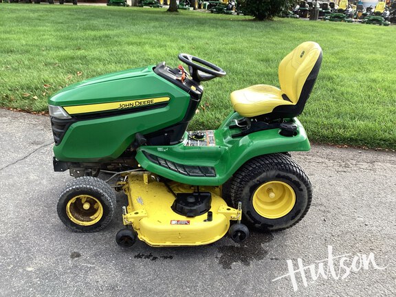 Photo of 2022 John Deere X380