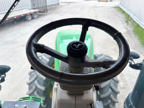 2018 John-Deere 8400R