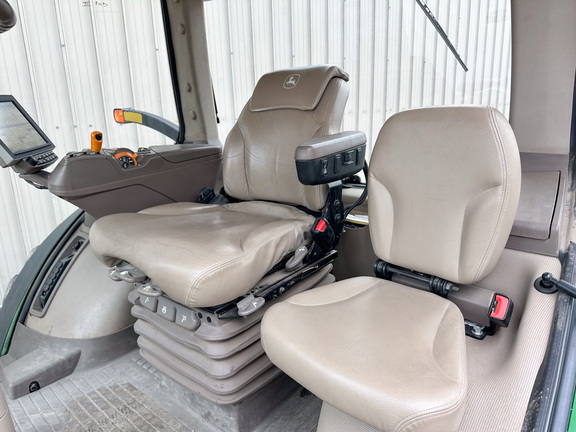 2018 John-Deere 8400R