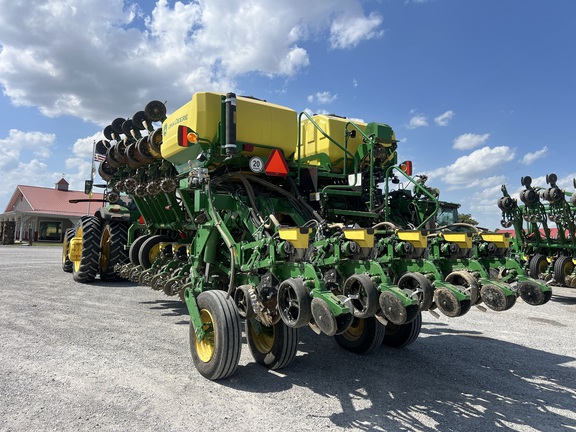 Photo of 2024 John Deere 1795