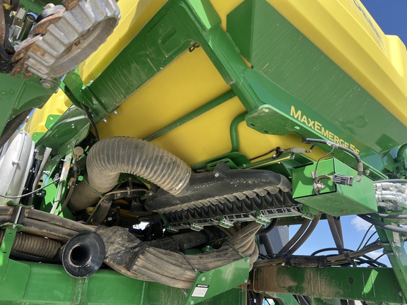 Photo of 2024 John Deere 1795