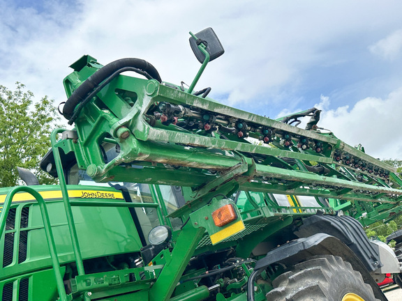 2015 John-Deere R4030