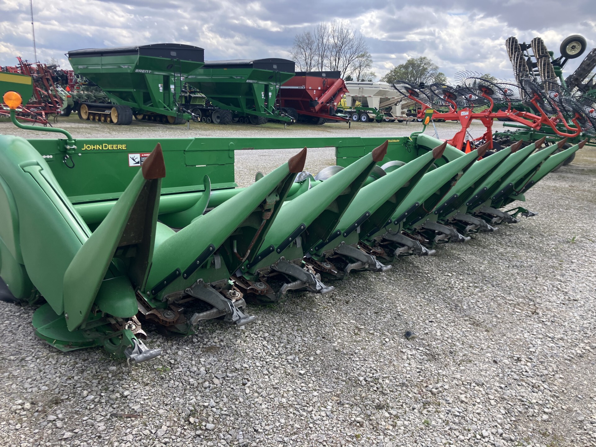 2009 John Deere 608C StalkMaster Image 1