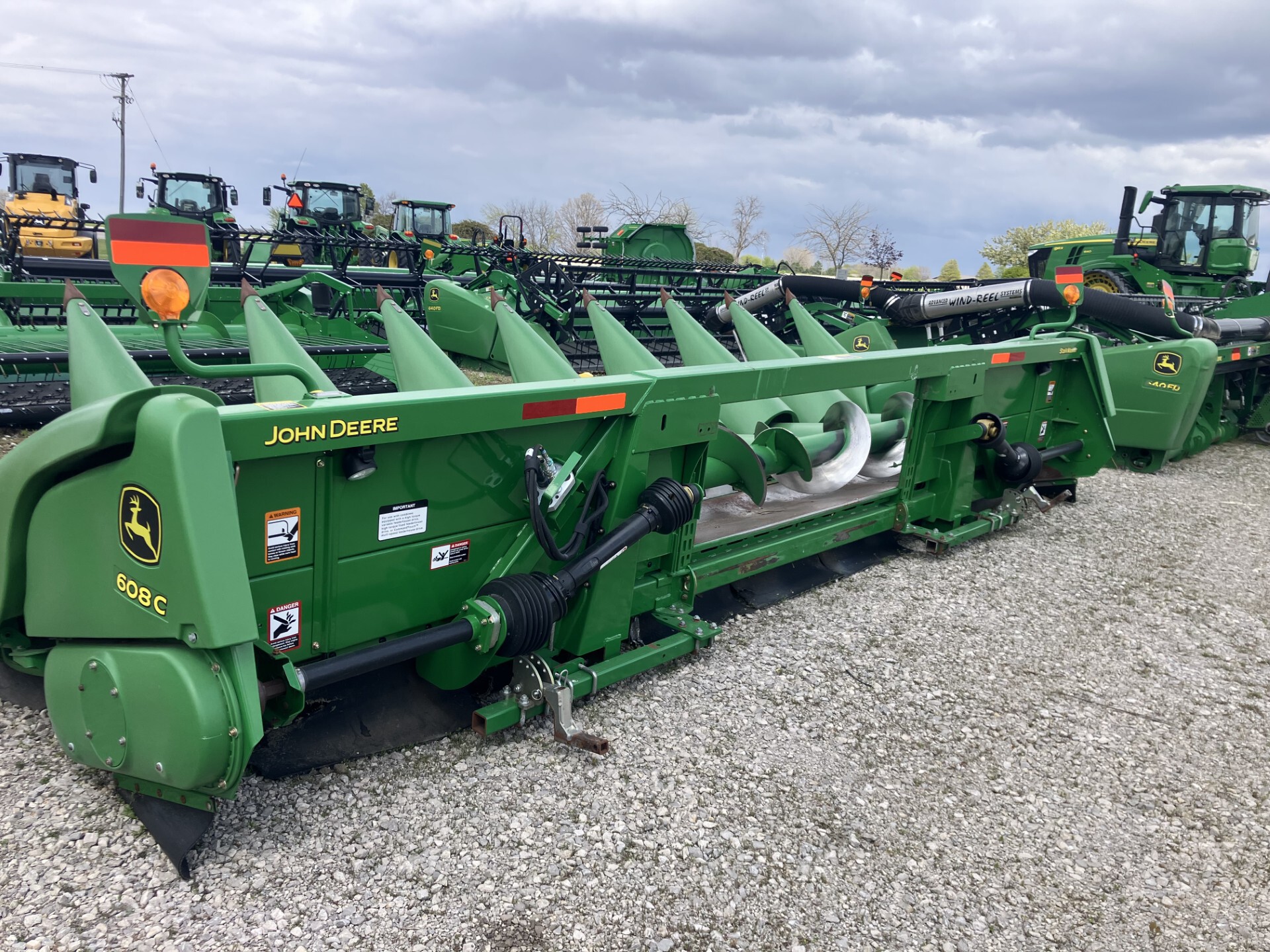 2009 John Deere 608C StalkMaster Image 3