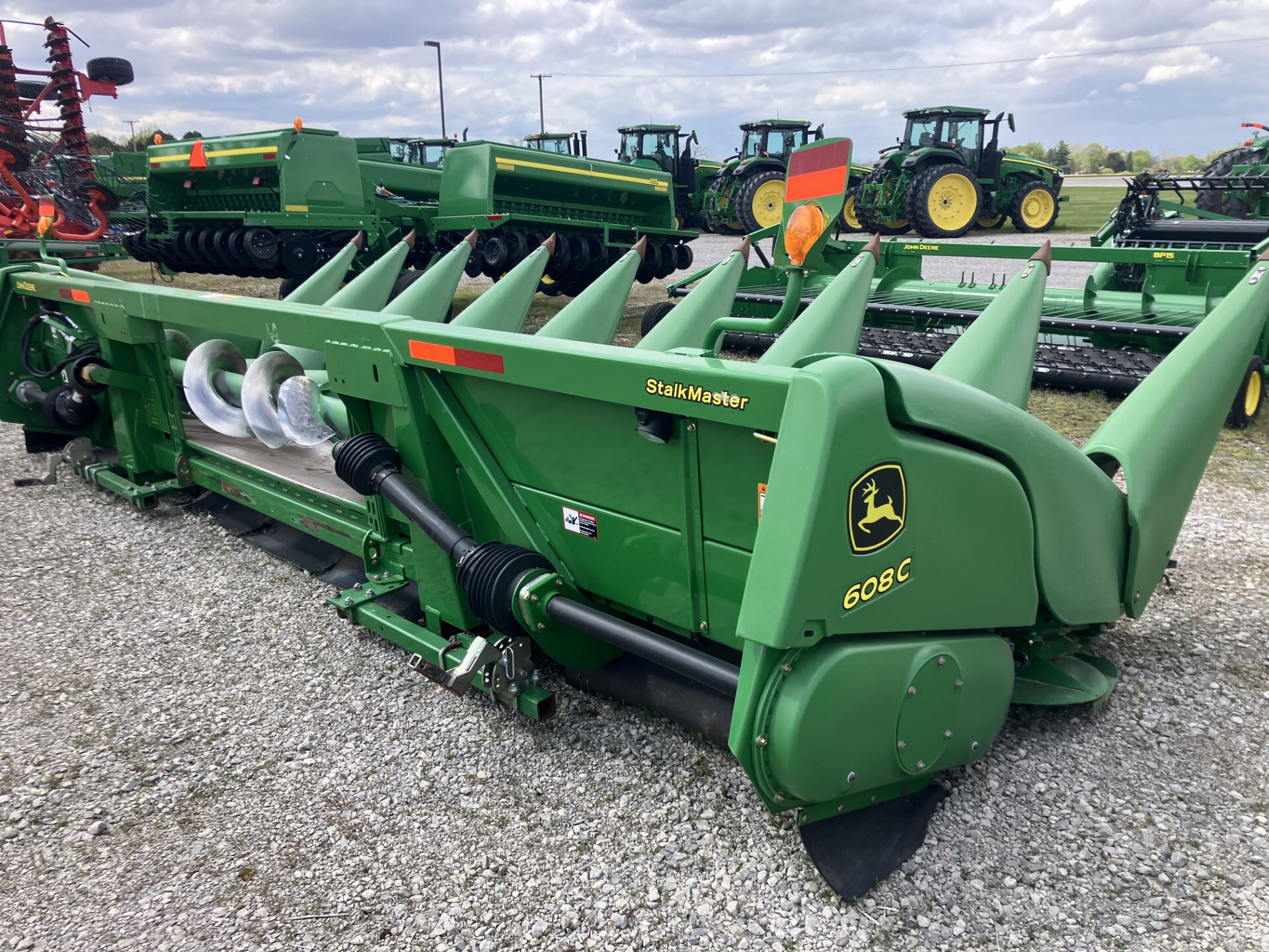 2009 John Deere 608C StalkMaster Image 4