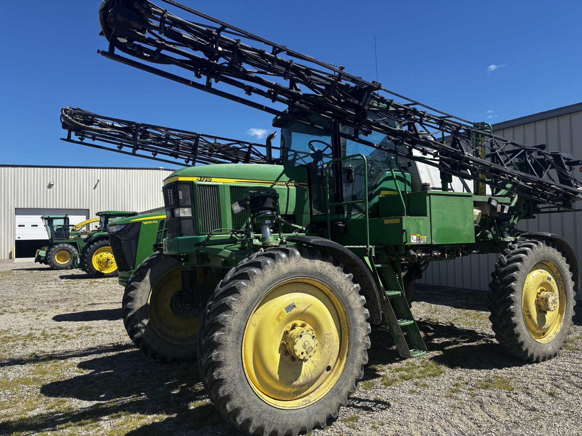 2002 John Deere 4710 Image 1