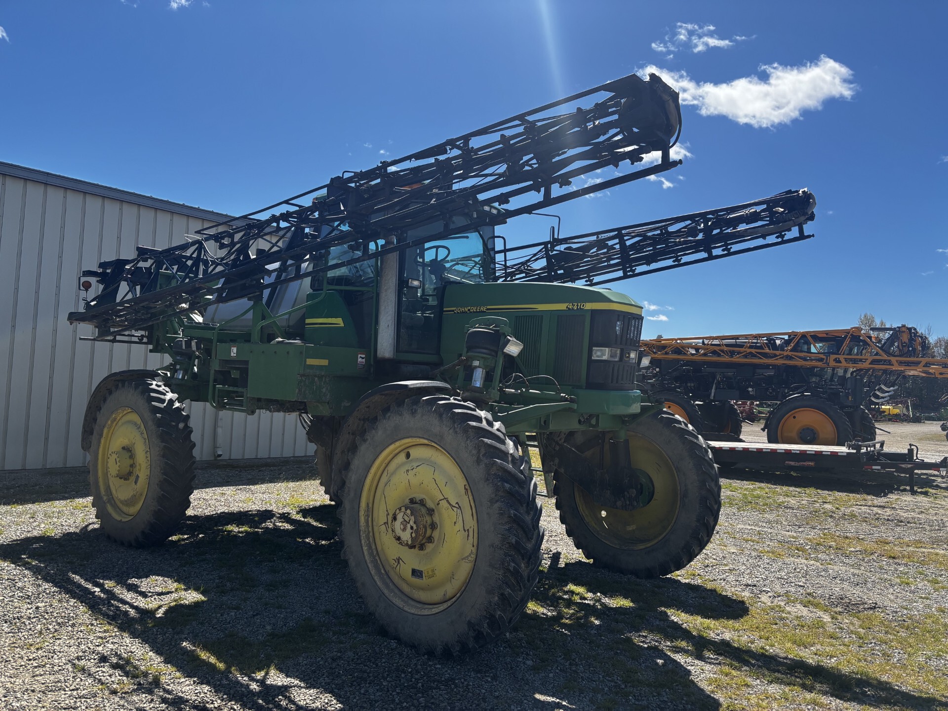 2002 John Deere 4710 Image 3