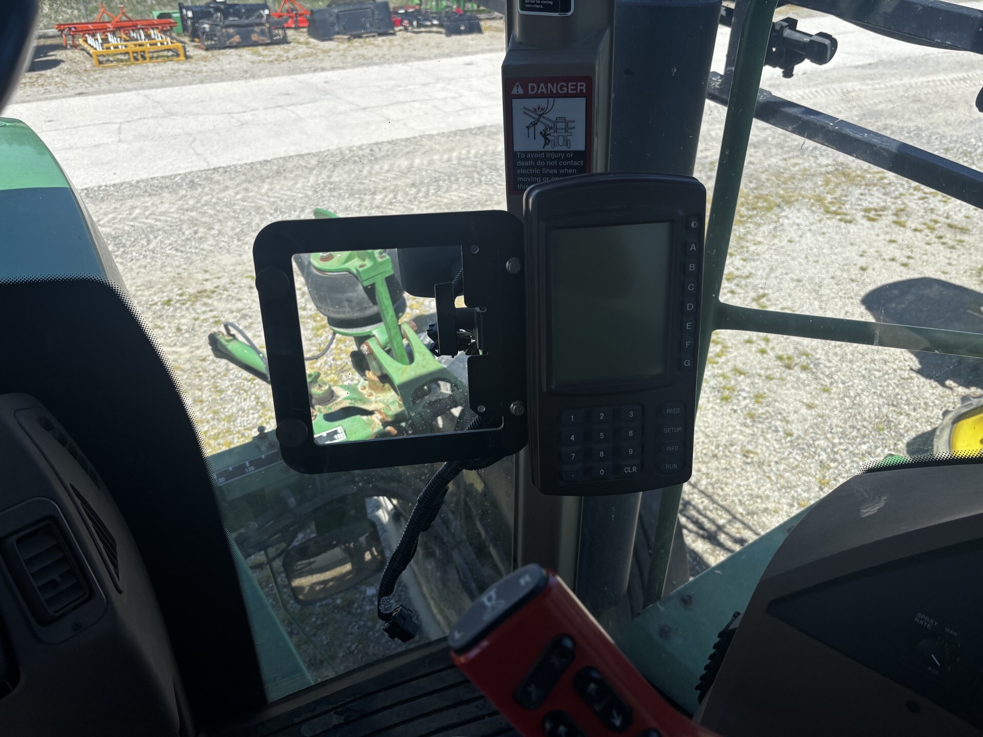 2002 John Deere 4710 Image 10