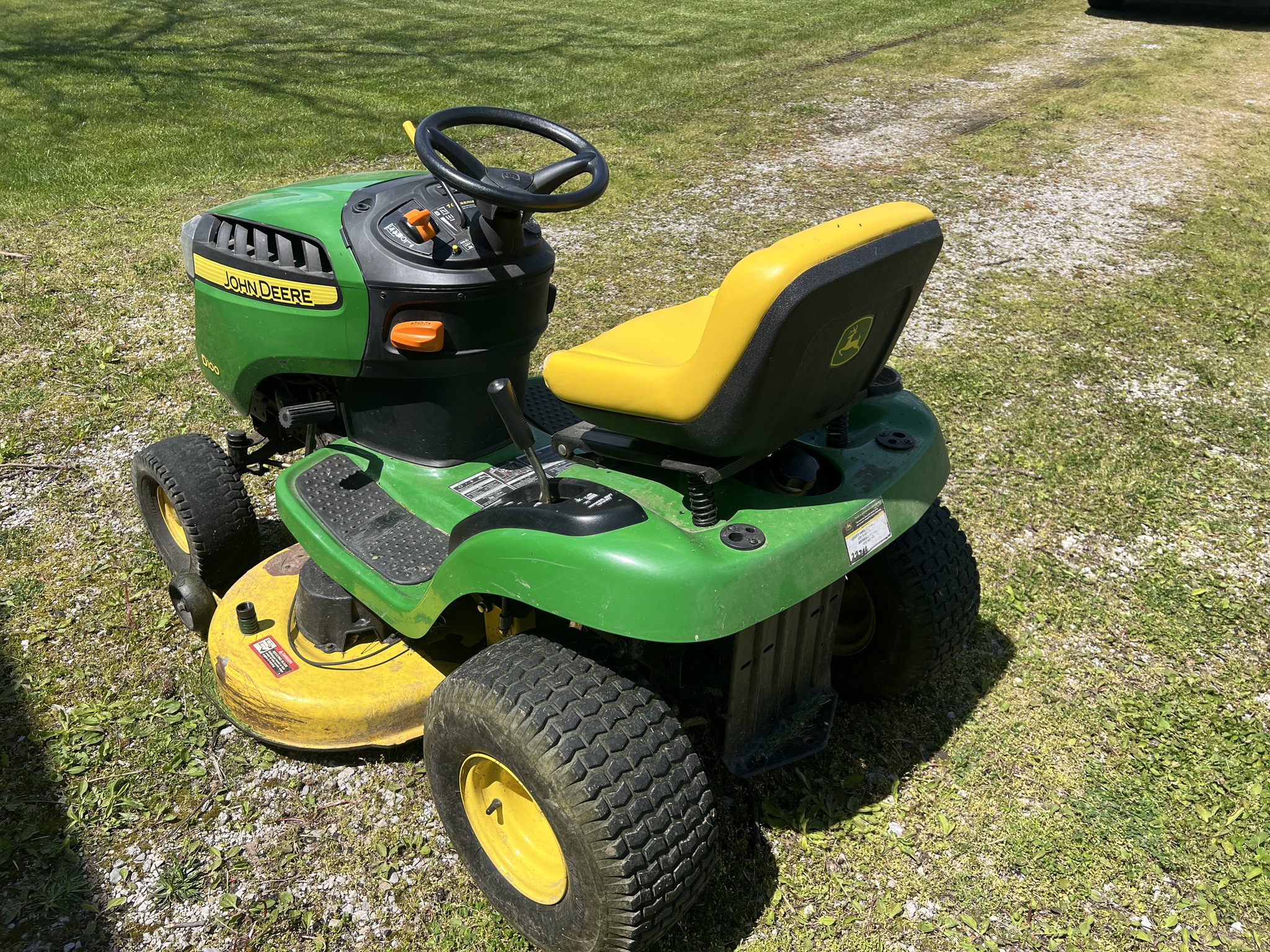 2012 John Deere D100 Image 1