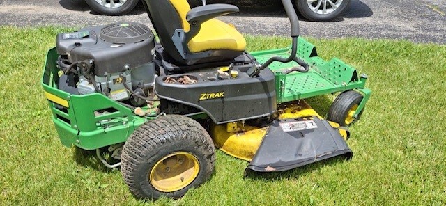 Used 2021 John Deere Z345M Zero Turn Mowers at Koenig Equipment in Greensburg, IN - PhotoXL1