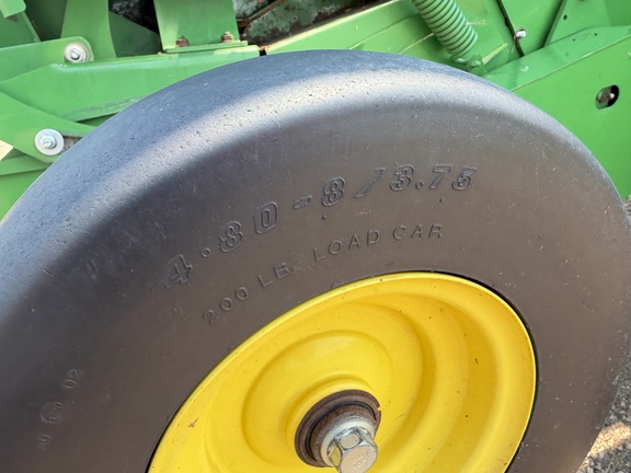 2020 John Deere 560M - Photo9