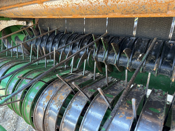 2020 John Deere 560M - Photo22