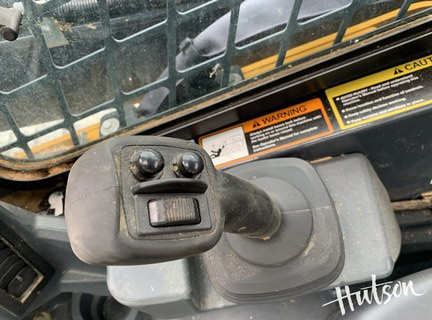 Photo of 2022 John Deere 324G
