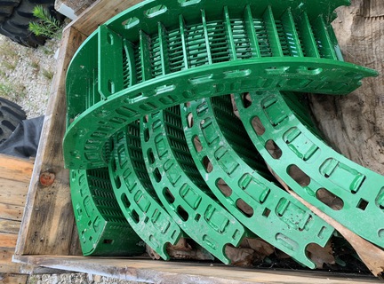Photo of John Deere AXE108906