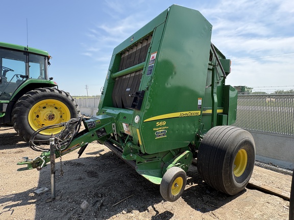Used 2014 John Deere 569 Round Balers at Horizon Ag & Turf in Lloydminster, AB - Photo5