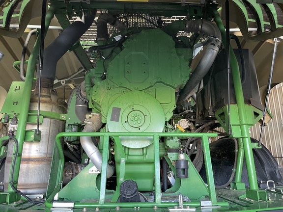 Photo of 2016 John Deere 8600