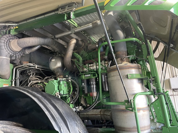 Photo of 2016 John Deere 8600