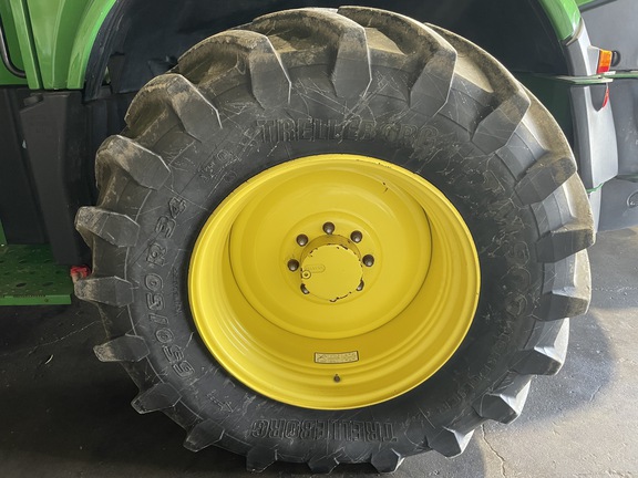 Photo of 2016 John Deere 8600