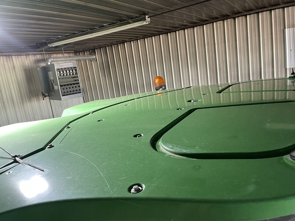 Photo of 2016 John Deere 8600
